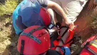 Tunceli’de doğa yürüyüşü yapan genç arazide mahsur kaldı