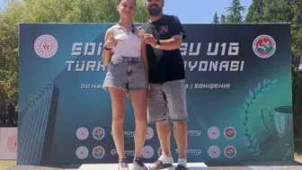 Kocaeli’nin genç sporcusu Alya Türkiye’nin zirvesine yerleşti