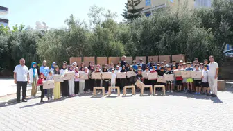 Alanya'da Kur'an kurslarına 800 adet yeni rahle gönderildi