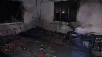 Antakya’da bir ev alevlere teslim oldu