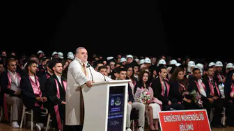 Erciyes Üniversitesi 702 yeni mühendisi iş dünyasına uğurladı