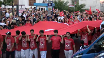 Saraçhane’de 15 Temmuz için dev kortej yürüyüşü yapıldı