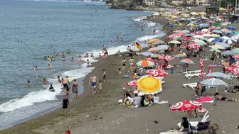 Akçakoca sahillerinde yaz yoğunluğu yaşanıyor