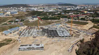 Çayırova Devlet Hastanesi projesinde ilk katın betonu döküldü