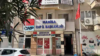 Manisa CHP il binasında tartışma büyüdü