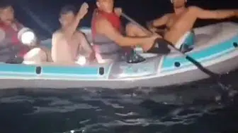 Sapanca Gölü'nde aniden bastıran fırtına 35 kişiyi gölün ortasında bıraktı