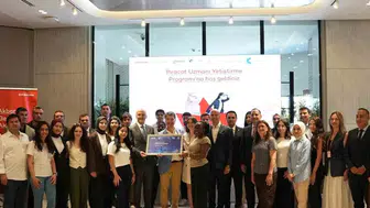 Üniversiteli gençlere dış ticaret eğitimi kapısı açıldı