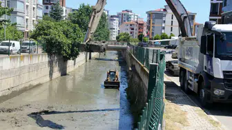 Samsun’da sel baskınlarına karşı dere yatakları temizleniyor