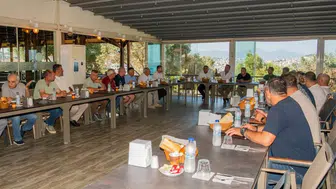 Kuşadası'nda muhtarların talepleri belediye masasına taşındı