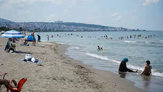 Samsun sahillerinde tehlikeli dalga uyarısı