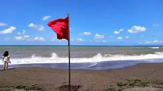 Akçakoca sahillerinde denize girmek bugün yasaklandı