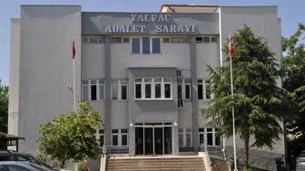 Isparta'da muhtarın aracından uyuşturucu çıktı