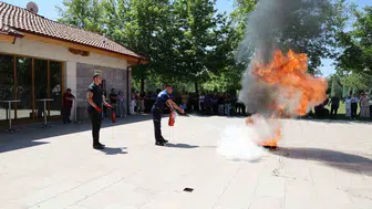 Selçuklu Belediyesi çalışanları yangınla mücadeleyi sahada öğrendi