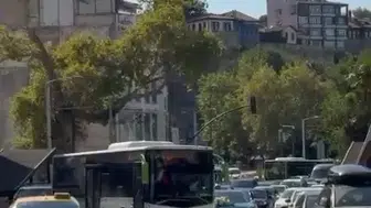 Bursa trafiğinde damadı durduran otobüs şoförü