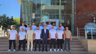 Gölcük pehlivanları er meydanına çıkmak için Edirne yoluna düştü