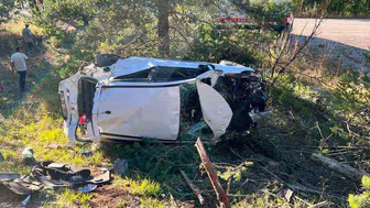 Kastamonu yolunda otomobil şarampole uçtu