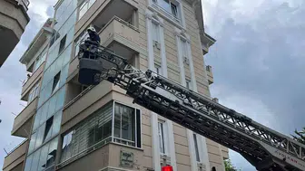 Alanya'da bir mutfakta çıkan yangın mahalleliyi sokağa döktü