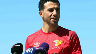 İsmail Köybaşı kramponlarını asıyor ama Göztepe’den ayrılmıyor