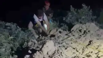 Bursa Narlıdere’de yürüyüşe çıkan iki genç sarp kayalıklarda mahsur kaldı