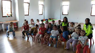 Bilecik'te miniklere uygulamalı trafik dersi