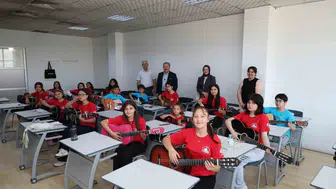 Melikgazili gençler yaz tatilini kurslarda değerlendiriyor