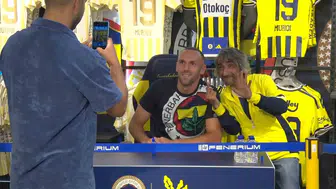 Kadıköy’de Muriqi izdihamı yaşandı