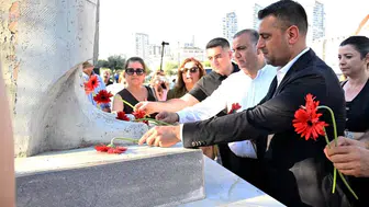 Madımak acısı Adana'da anıldı