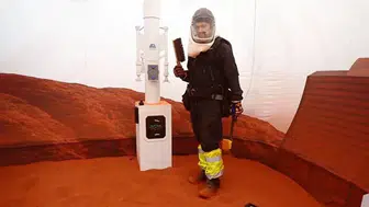 NASA bir yıl boyunca Mars’ta yaşayacak dört kişi arıyor
