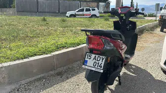 Burdur’da motosiklet kazası sürücüyü hastanelik etti
