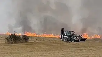 Çorum'da binlerce dönüm tarla alevlere teslim oldu