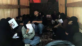 Edirne’de kaçak göçmen taşıyan kamyonet kıskıvrak yakalandı