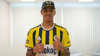 Fenerbahçe rekor kırarak Mason Greenwood ile anlaştı