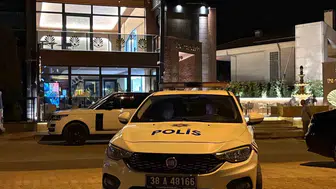 Kayseri'de kafede bıçaklı kavga