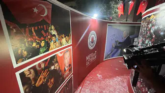 Kağıthane meydanında demokrasi nöbeti tutuldu