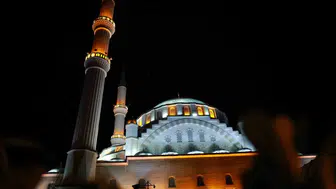 Elazığ’da 15 Temmuz nöbeti gece yarısı selalarla tutuldu