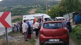 Kastamonu İnebolu yolunda freni boşalan araç dehşet saçtı