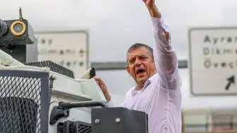 CHP'de yeni dönem hazırlığı: Özgür Özel'in kuracağı parti için imza desteği