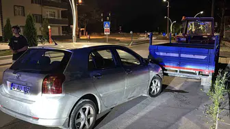 Bolu'da gece vakti park halindeki römorka çarptı