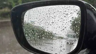 Düzce’de sağanak yağış hayatı felç etti