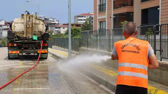 İlkadım sokakları temizlik mesaisine girdi