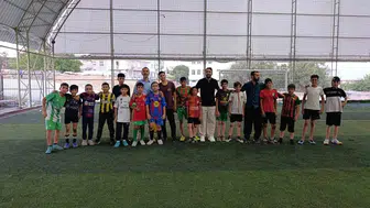 Dicle’de cami öğrencileri halı sahada buluştu