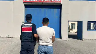 Afyonkarahisar’da aranan uyuşturucu taciri jandarma operasyonuyla yakalandı