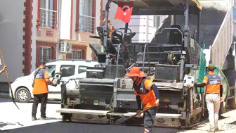 Silifke’de iki kritik caddeye modern asfalt dokunuşu