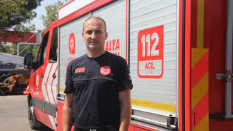 Antalya’da park halindeki araçlar yüksek sıcaklıkta saatli bombaya dönüşüyor