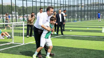 Bursaspor altyapısına üç yeni saha yatırımı