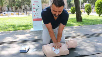Diyarbakır'da sokaklara yerleştirilen cihazlar kalbi duranlara şans tanıyacak