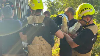 İnegöl'de motosiklet kazası 50 metrelik uçuruma yuvarlandı