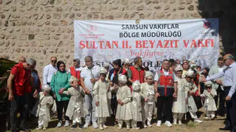 Sinop’ta minikler için mehteranlı sünnet yürüyüşü