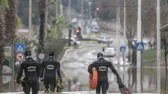 Mersin itfaiyesi yarım yılda 8 binden fazla imdat çağrısına yetişti