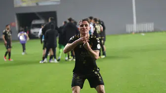 Altay’da yaprak dökümü sürüyor İbrahim Kıravi de ihtar çekti